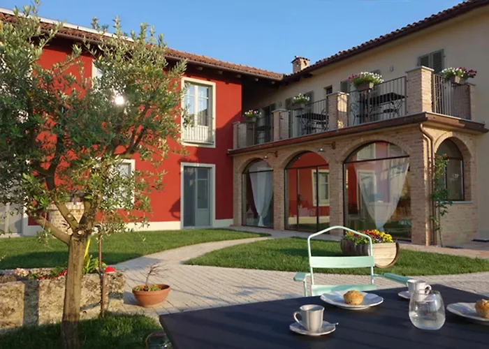 Degli Ultimi Alloggio per agriturismo Vignale